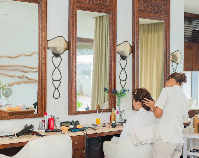 a stylist and her client